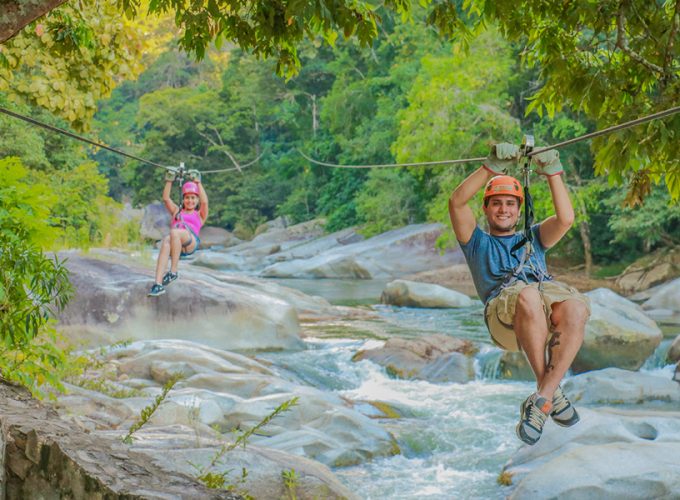 En Vallarta Mágico tenemos más de 10 años brindando experiencias a todos nuestros clientes y amigos. Queremos que vivas las mejores aventuras y en los mejores lugares.